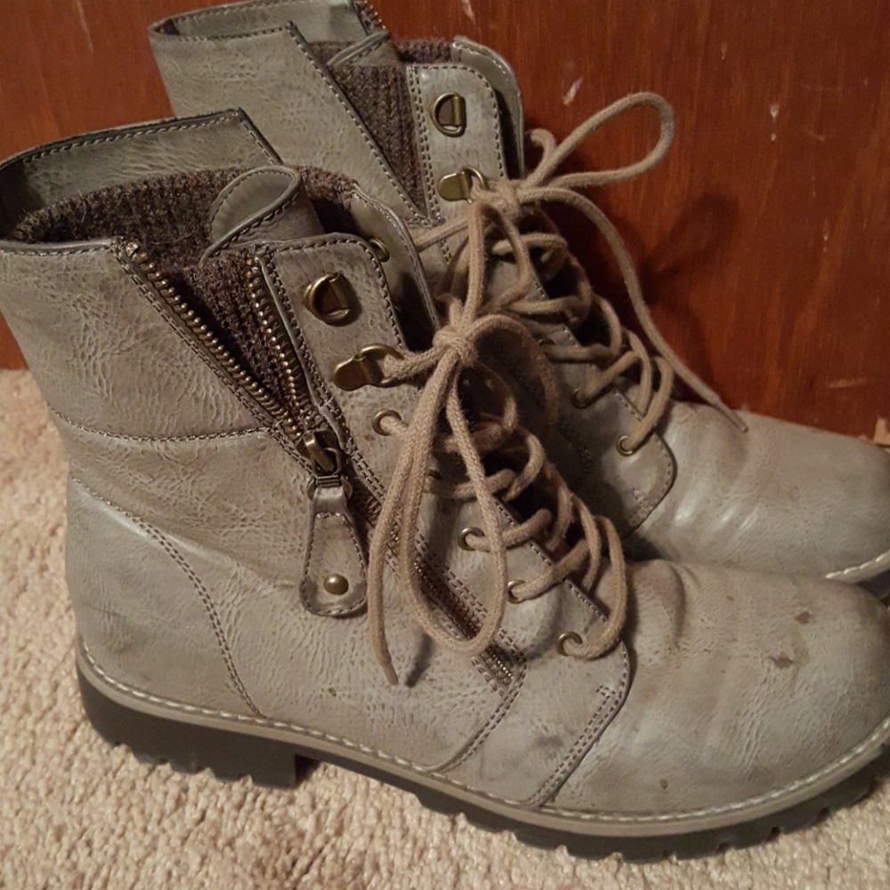 Cliffs by White Mountain Boots